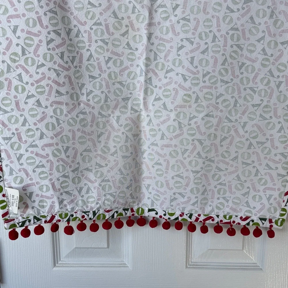 Crate&Barrel Festive Red and Green Kitchen Dish Tea Towel